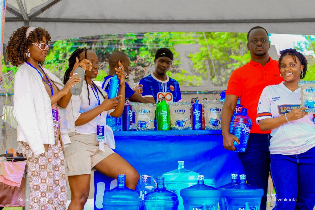 BICKOSALEAGUE's tweet photo. Hydrating to victory! A huge thank you to our official hydration partner, @jibu_water, for quenching our players' thirst and fueling their passion for the game! We're grateful for your support in the Bickosa League! #BickosaLeague #JibuWater #HydrationPartner #thankyouminji https://t.co/ZH5KiMYlYy