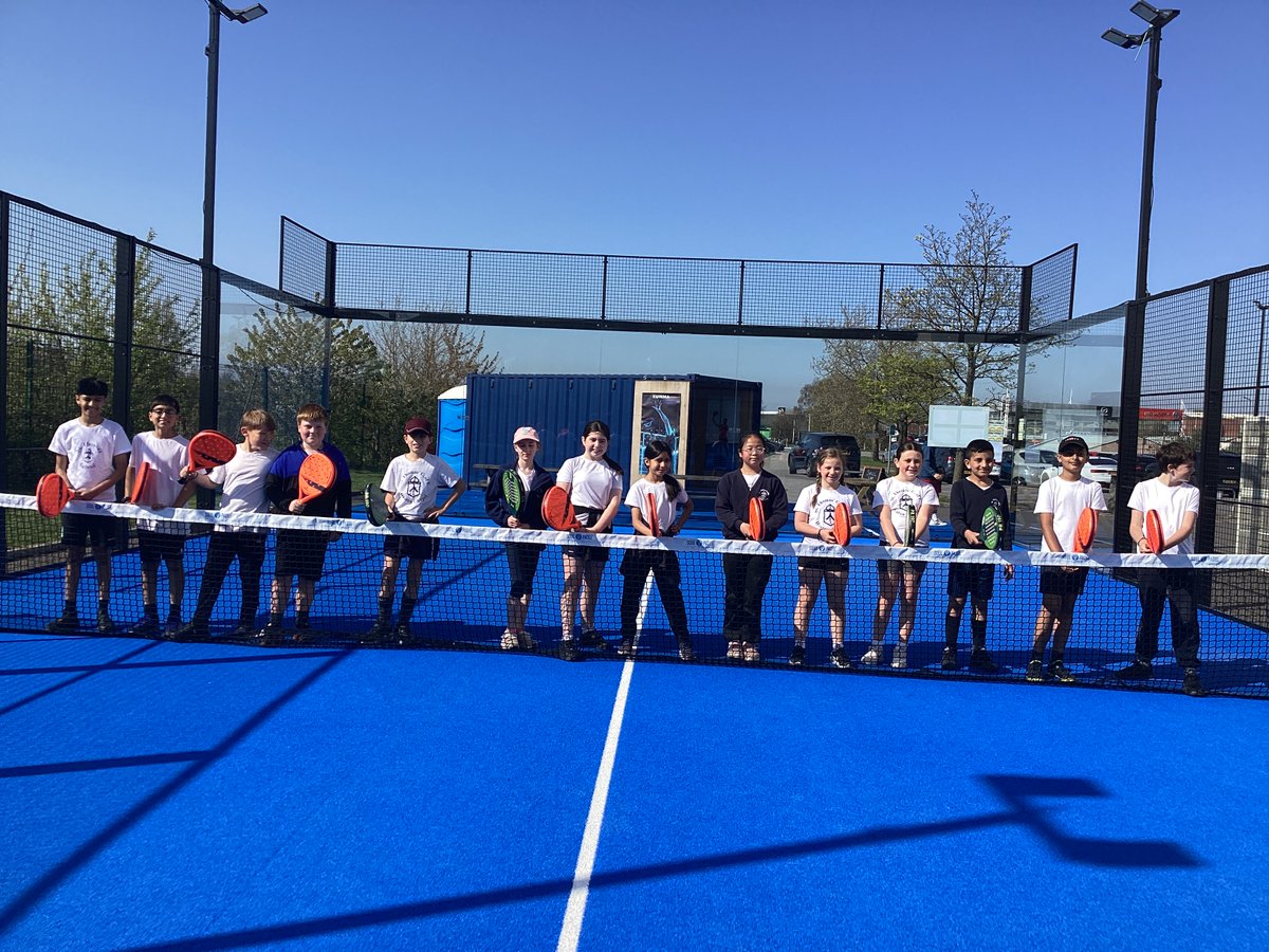 Wonderful morning for a group of our Y5's trying out Padel at Soul Padel Club Decathalon! 

<a href="/StockportSHAPES/">Stockport SHAPES Alliance</a>