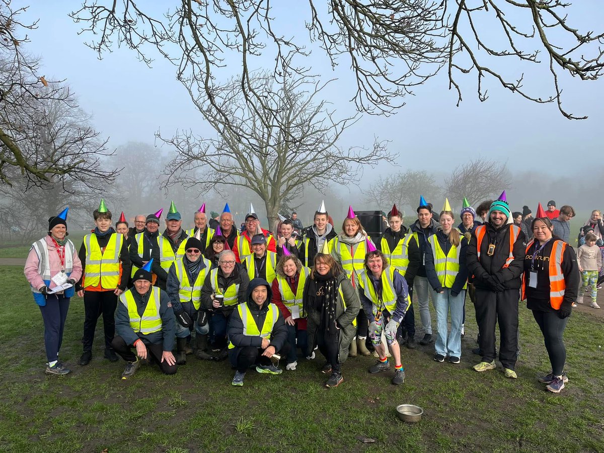 Wondering what to do this Sunday morning?  Why not join our merry band of volunteers this week!

We need 3 more marshals to ensure a safe event for our juniors

If you can help this week (or in future weeks), please do email elthamjuniors@parkrun.com or reply below.

Thank you ☺️