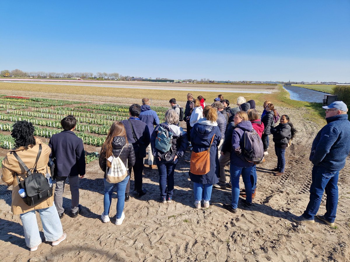 Vorige week vond de UPOV TWO plaats in Nederland. Deze keer organiseerde Naktuinbouw het TWO. Meer dan 110 deelnemers uit 30 verschillende landen waren van de partij. Het was een geslaagde bijeenkomst: obi41.nl/mv44xz8