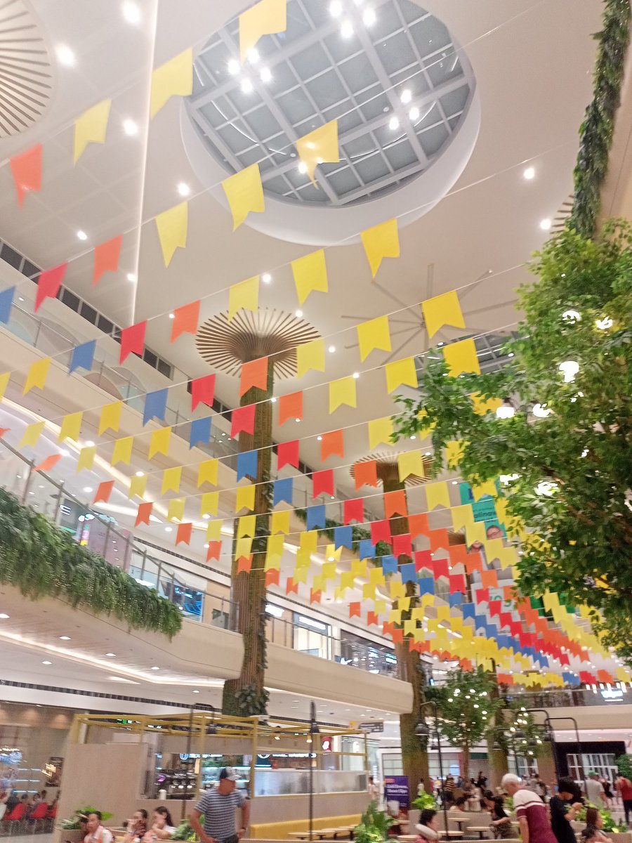 Cap2_7's tweet image. Sm sto. Tomas Batangas atm 😁✌️