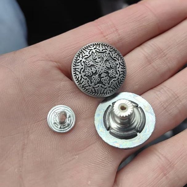 Denim Buttons 
Détails >>
