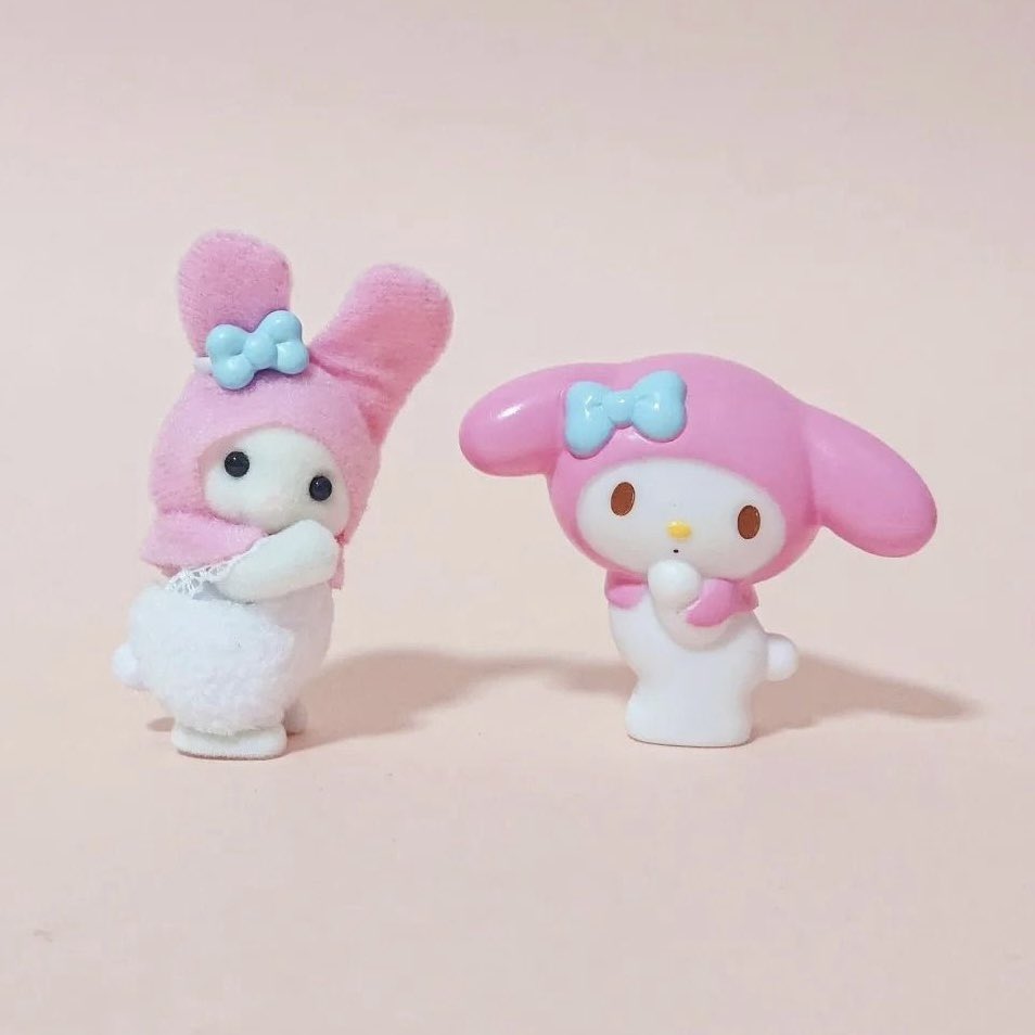 sanriodaily's tweet photo. sanrio x sylvanian families 💫 https://t.co/S3qUeV7lbK