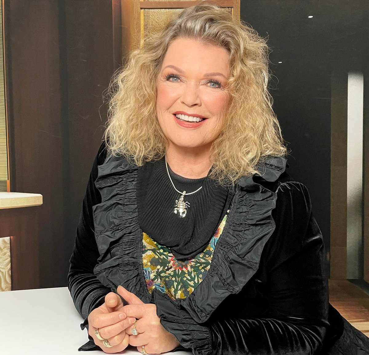 KI kann Content erstellen. Aber kann sie ihn fühlen?

Ich biete dagegen:

- 25+ Jahre PR-Expertise
- Pressemitteilungen, die bewegen
- Social Media Strategien mit Persönlichkeit

KI ist mein Werkzeug, nicht mein Ersatz. 
 futureconcepts.de
#HumanizedPR #Pressearbeit