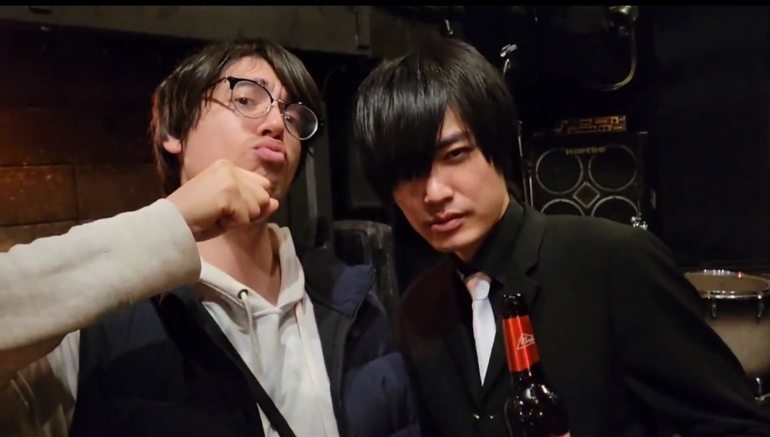 【お知らせ】

サイジョウタカヤのバンドマン雑談会
Vol.5

今回のゲストはThe Leo(<a href="/leooreo1011/">The Leo</a>)/This is RR(<a href="/thisisrocknrol1/">thisisrocknroll</a>)/TOKYO Z’ツのベーシストであるダーソン(<a href="/je4_jesse/">ダーソン</a>)さんです

画像がもうほぼグランド・セフト・オートですね

日時は4/20の20時から！
乞うご期待！！