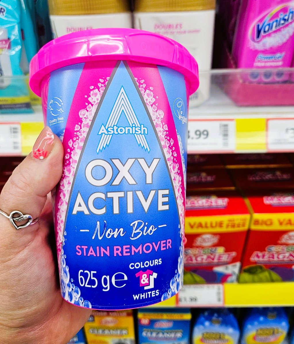 Poundstretcher1's tweet photo. Clothes stains could soon be a thing of the past with the Oxy Active range from Astonish 👊 Available now in your local Poundstretcher!  #astonish #clothes #poundstretcher https://t.co/NH49yYqLkv