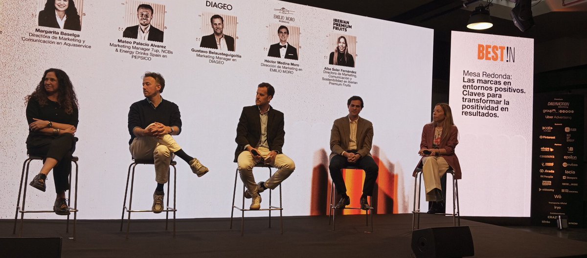 IPMARK's tweet photo. Mesa redonda con marcas como Diageo, PepsiCo, Emilio Moro, Iberian Premium Fruits y Pinterest. 
#BestNFoodMarketingSummit https://t.co/xhKe0y9oU3