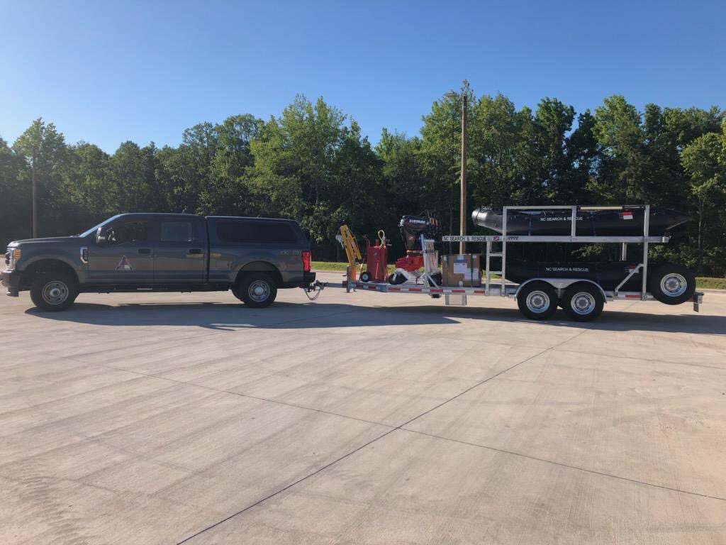 LoadmasterTrail's tweet photo. Thank you to all of the responders for keeping people safe.
#responders #firstresponders #flood #floodrelief #search #searchandrescue https://t.co/wt0SZWv8Yx