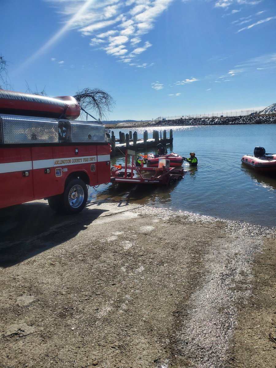 LoadmasterTrail's tweet photo. Thank you to all of the responders for keeping people safe.
#responders #firstresponders #flood #floodrelief #search #searchandrescue https://t.co/wt0SZWv8Yx