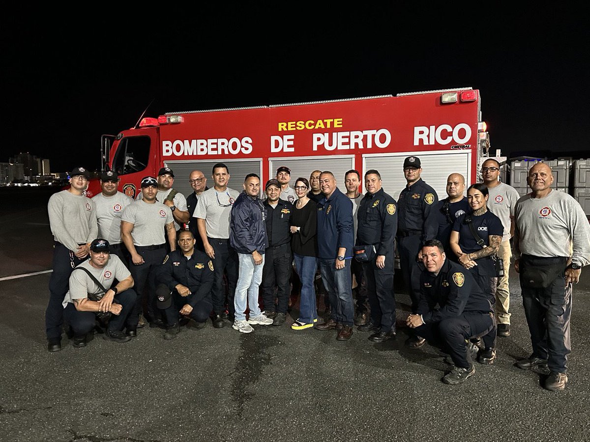 DeptEstadoPR's tweet photo. En solidaridad con la República Dominicana, la Gobernadora envía un equipo especializado del Cuerpo de Bomberos para apoyar en la búsqueda y rescate tras la tragedia en la discoteca Jet Set. https://t.co/NKc6GJxPAf