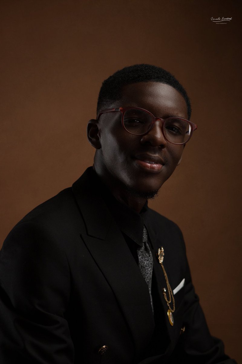 EgunubiWisdom's tweet photo. He does make everything beautiful in his own time🤍.

Reintroducing...

EGUNUBI WISDOM NASSARA (GMNSE).

BSc. ELECTRICAL/ELECTRONIC ENGINEERING. https://t.co/EIAk1bbV8h