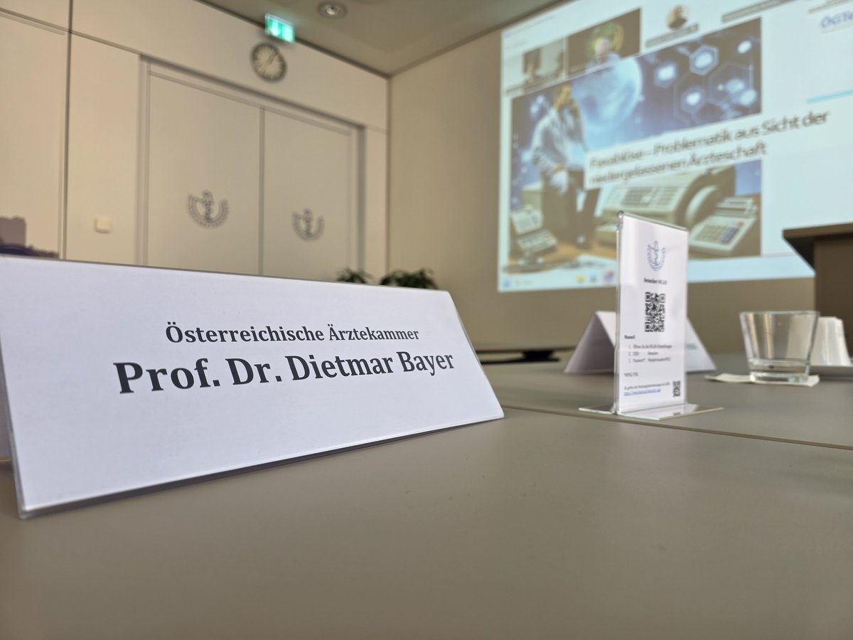 ogtelemed's tweet image. Anlässlich der #DMEA sind wir mit der #ÖÄK @aerztekammerat bei der dt. Bundesärztekammer und per Video mit @LaekSachsen im intensiven Austausch zum Thema  #Digitalisierung und #KI