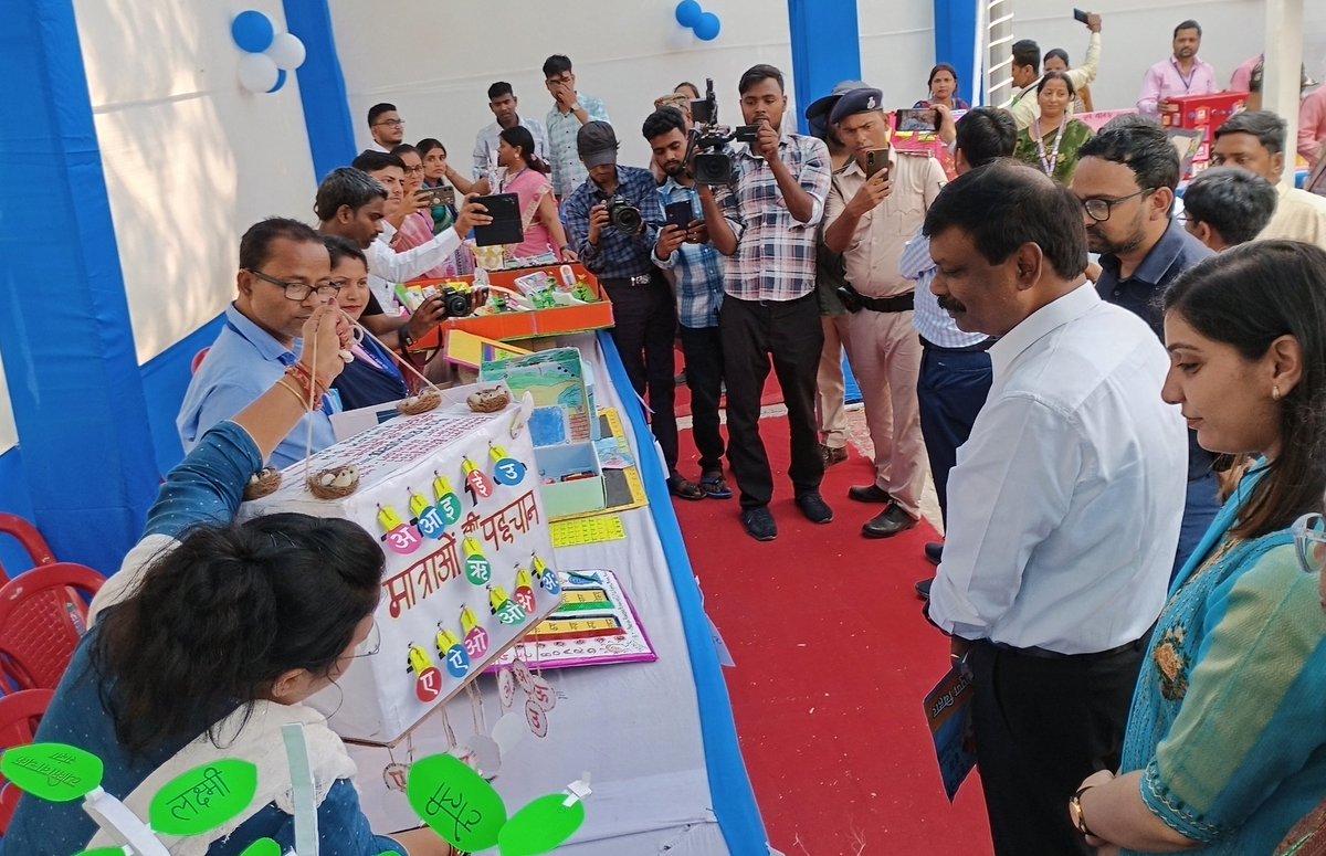 BiharEducation_'s tweet photo. यह मेला शिक्षकों की नवाचारी सोच और क्रिएटिव अप्रोच का अद्भुत उदाहरण है।
(2/2)
#TLMमेला2025 #शिक्षा_का_उत्सव #CreativeTeachers #BiharEducationDept https://t.co/0lDVh3lnhl