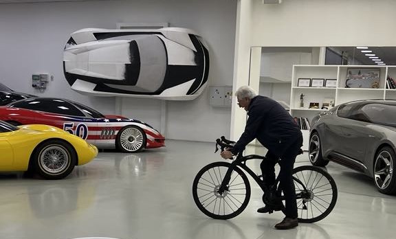 SantilloCicli's tweet photo. オートモビルカウンシル2025
(僕の)マエストロ ジョルジェット #ジュジャーロ#GiorgettoGiugiaro
https://t.co/rifXq94yyC
行かなくちゃ
https://t.co/ZzZCXsQgVT
サンティッロチクリ&ザガレージ
4月10日 (木)定休日
4月11日 (金)
臨時休業
#サンティッロ #santillo #rb01 #ザガレージ https://t.co/kUxPY8dtO4