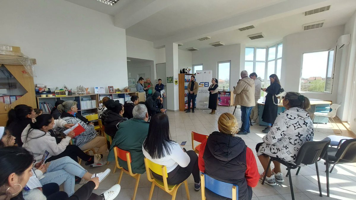 CARE_Balkans's tweet photo. 📍Brčko marked #RomaDay with kids’ workshops, adult employment talks & aid to 8 communities, thanks to #SEICenter and #Vermont.
🗣️ "We push for equal chances via education & inclusion" – M. Stanković.
🔗 https://t.co/ZiGEJ87NRy
#CAREBalkans #RGFB #RomaRights @czechaid https://t.co/qn4CRyREZy
