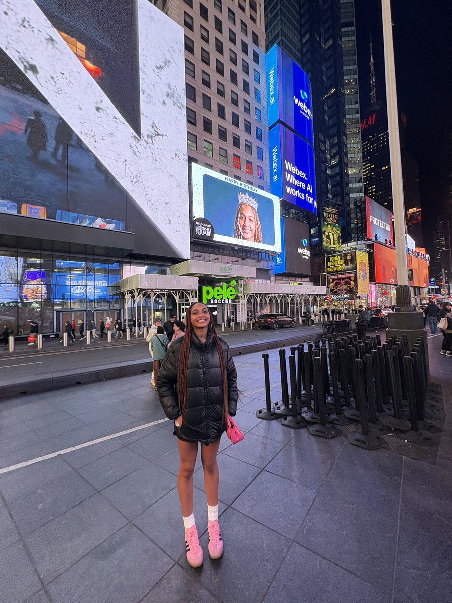 My <a href="/anaya_karriem/">Anaya “AK” Karriem</a> was born for the big lights down in <a href="/TimesSquareNYC/">Times Square</a>! #itsthesmile4me