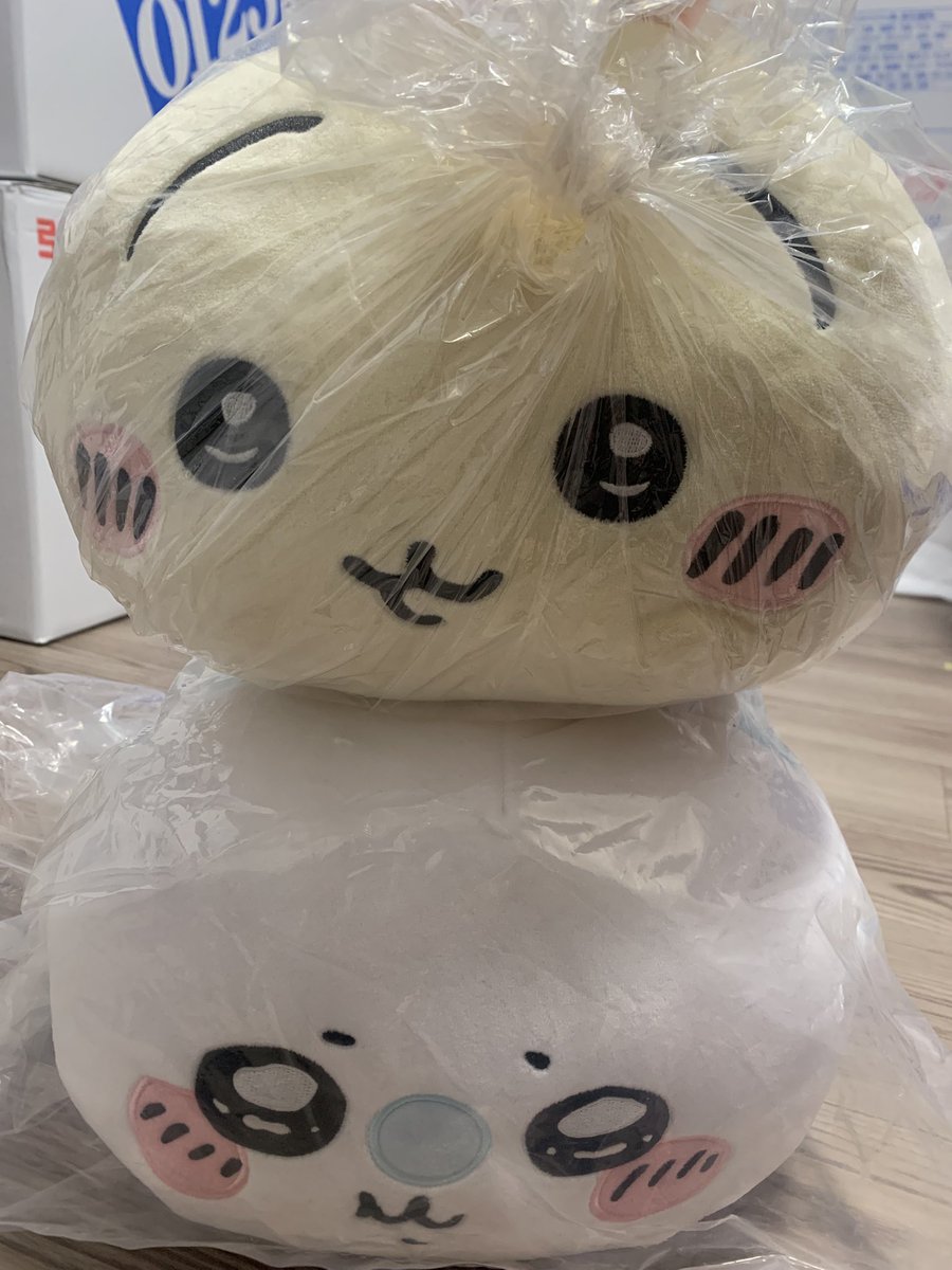 hachiware_e7's tweet photo. 《お譲り先探してます》

引っ越しの為ちいかわアミューズメント商品を買い取って下さる方を探してます。
全てGET後飾らず収納スペースにて保管していましたので綺麗かと思います。

大阪駅周辺でお手渡し出来る方優先で考えております。
購入希望、質問ございましたらリプ下さい。

#ちいかわ https://t.co/QM0s8wEVBk