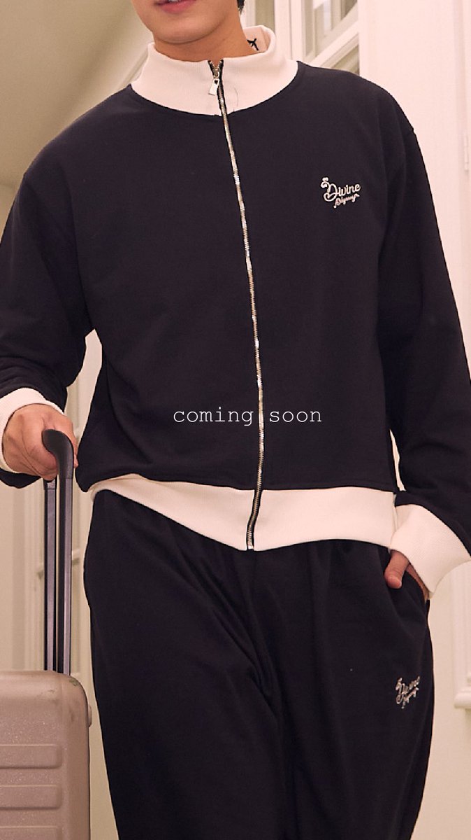 DIVINEByGemini's tweet photo. coming soon

#OdysseyCollection
#DivineOfficial https://t.co/U7vkC1jFVt