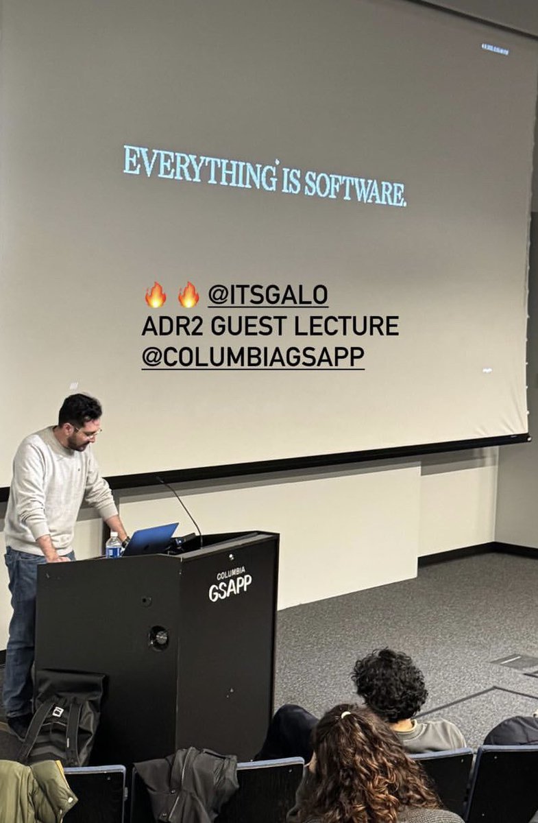 itsgalo 🗯 tweet media