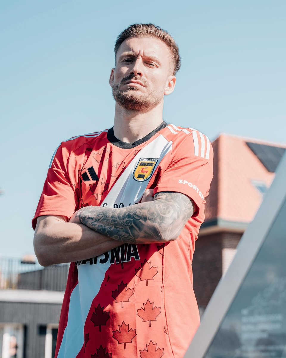 𝐂𝐚𝐬𝐮𝐚𝐥 𝐔𝐥𝐭𝐫𝐚 𝐎𝐟𝐟𝐢𝐜𝐢𝐚𝐥 tweet media