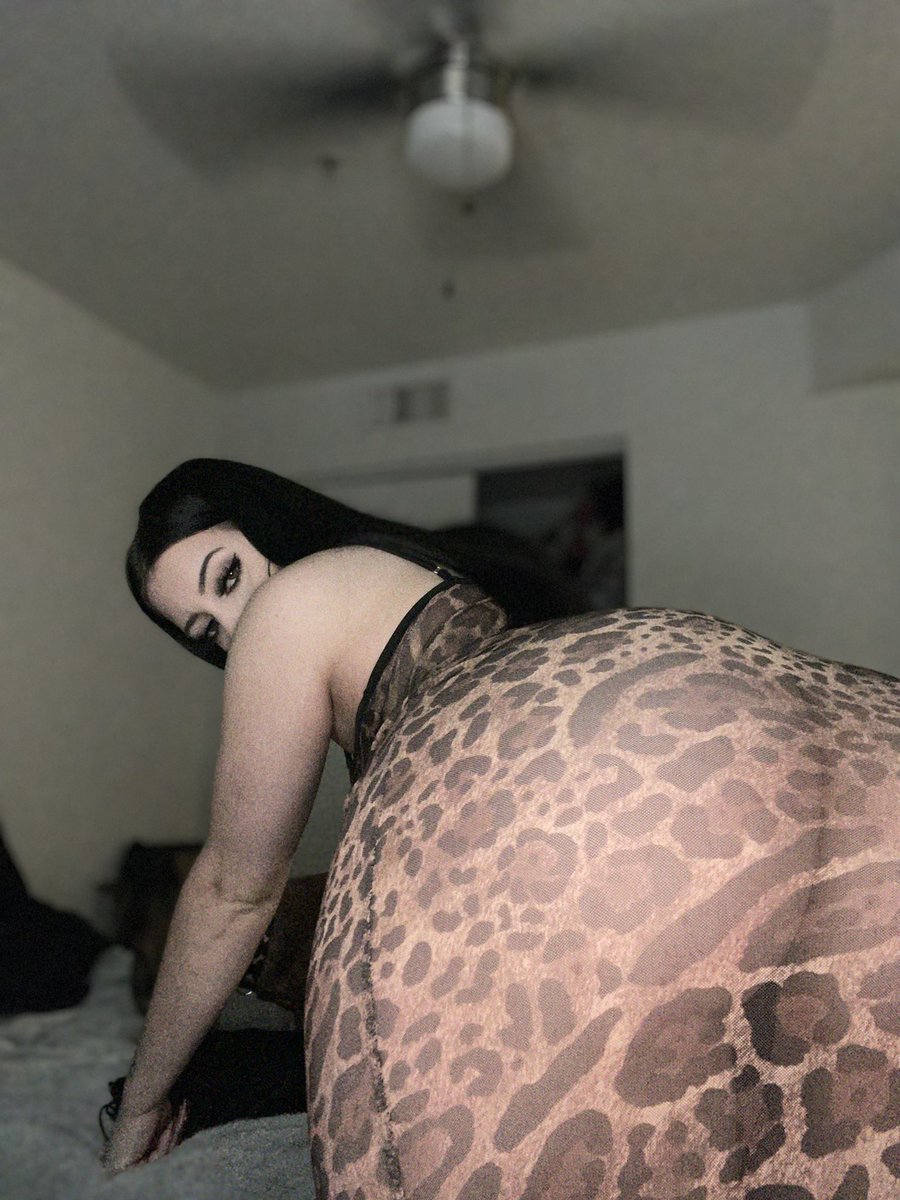 Monnaie435's tweet photo. 💋💸 https://t.co/g9MbBOCIvy