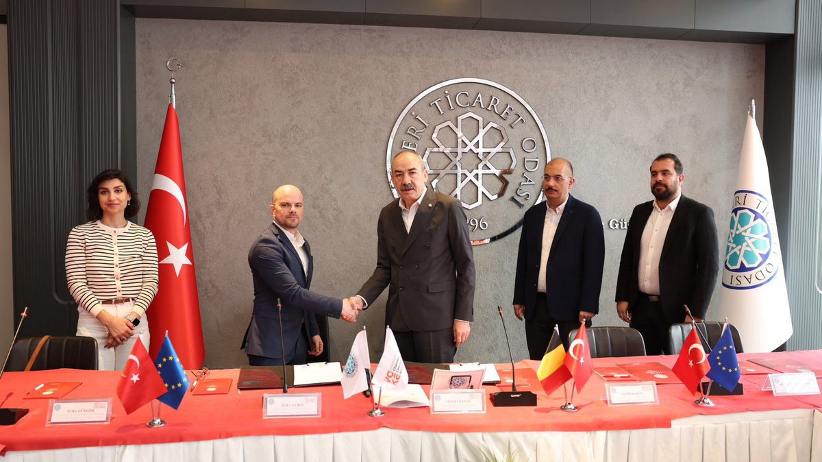 Kayseri’den Brüksel’e Güçlü Bağ!

Avrupa’nın kalbinden yükselen iş birliğiyle, şehrimizin ticaret vizyonu genişliyor.

Kayseri Ticaret Odası, Belçika'nın köklü kuruluşlarından Flaman Brabant Ticaret ve Sanayi Odası ile “Kardeş Oda ve İş Birliği Protokolü” imzaladı.

Bu stratejik