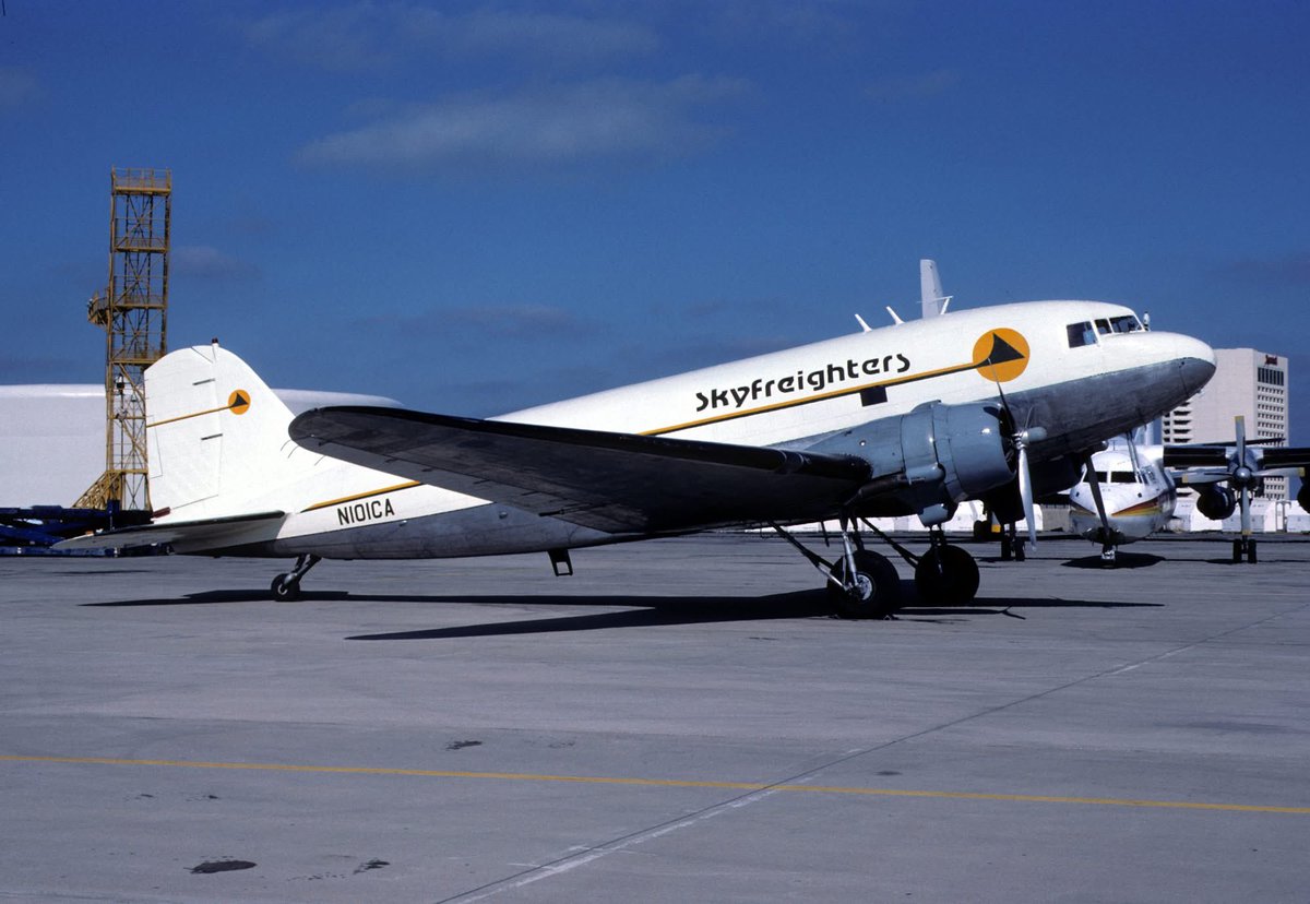 n194at's tweet photo. Skyfreighters
Douglas VC-47D N101CA
DFW/KDFW Dallas-Ft. Worth Intl Airport
Date: 1984
Photo credit Steve Tobey
#AvGeek #Aviation #Airline #AvGeeks #Douglas #VC47 #DFW #Dallas @DFWAirport #Skyfreighters https://t.co/s6N9jJSyDN