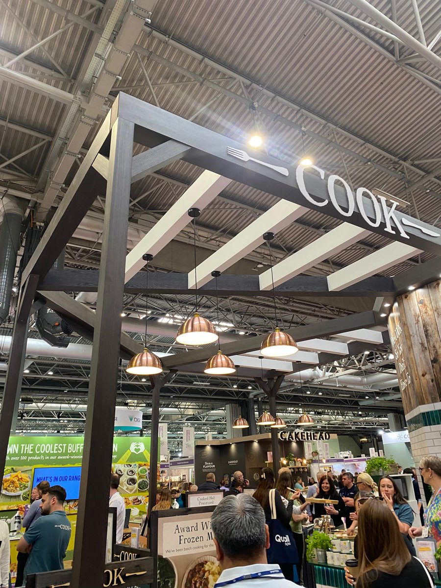 empresasjcyl's tweet image. 🍽️ Birminghan ha sido el escenario de #Foodandrink2025, cita clave del sector #agroalimentario y donde nuestra promotora en 🇬🇧🇮🇪 ha trabajado en la búsqueda de nuevos clientes
🌍 La internacionalización de nuestra agroindustria avanza con #sabor, #innovación y #estrategia
#ICECYL