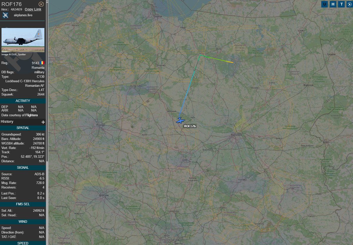PolishMilRadar's tweet photo. ⌚️ 09.04 13:17LT
🇷🇴 Siły Powietrzne Rumunii
✈️ Lockheed C-130H-2 #Hercules "9143"
#ROF176 leci na FL250
🛫 Olsztyn Mazury #EPSY 🇵🇱
🛬 Bukareszt #LROP 🇷🇴
🔗 https://t.co/4UllON9EcY
#POLMILRADAR https://t.co/G1d37WddRN