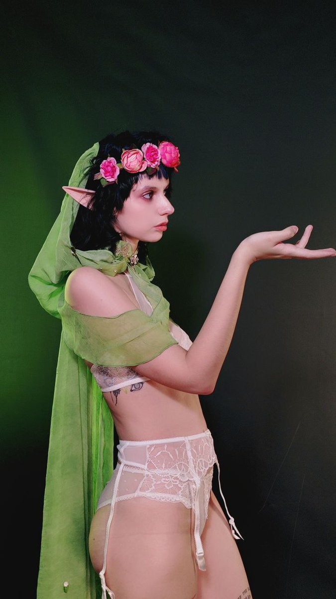 As every creator says, repost of my cosplay works would be the best gift!
Happy birthday to me 🎉