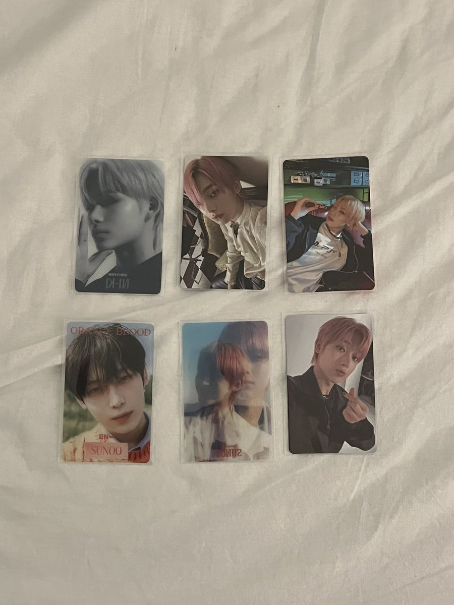 yllowfelix's tweet photo. HELP YOUR GIRL OUT!!! 
all prices can nego, dm me if interested! 
im selling all of these albums and photocards
- enhypen dimension senkou cd (2) RM30 for both 
- straykids levanter &amp; noeasy album RM60 for both
- photocards RM5-15 each or if you buy bulk i can negotiate https://t.co/N3LBkIPuQv