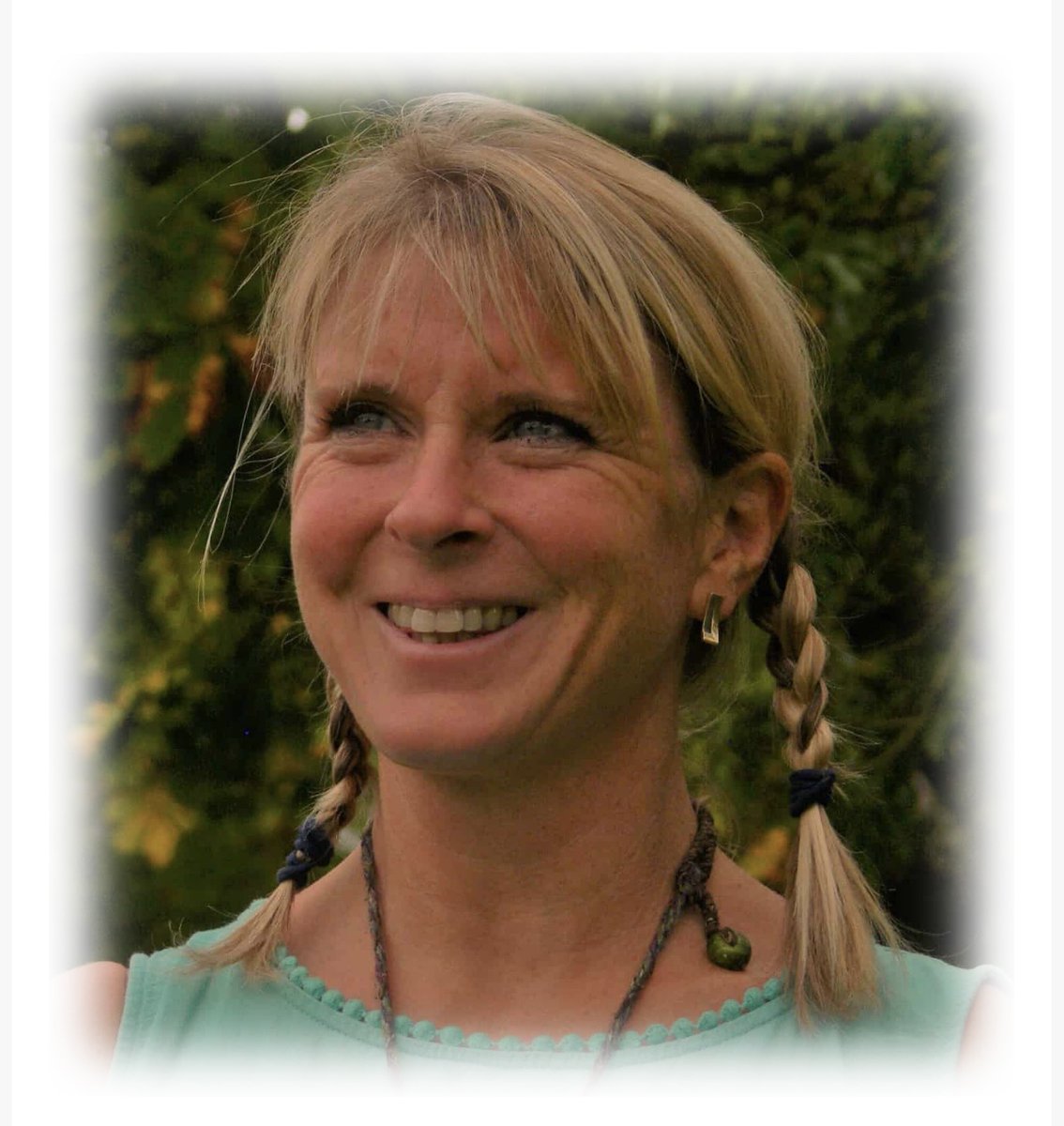 We are always so grateful for those who have offered support to our community.  This morning the lovely Claire Gee of Bawcombe Wellbeing spoke with us about the online group sound healing sessions she has been providing for our community.  The kindness and generosity we have