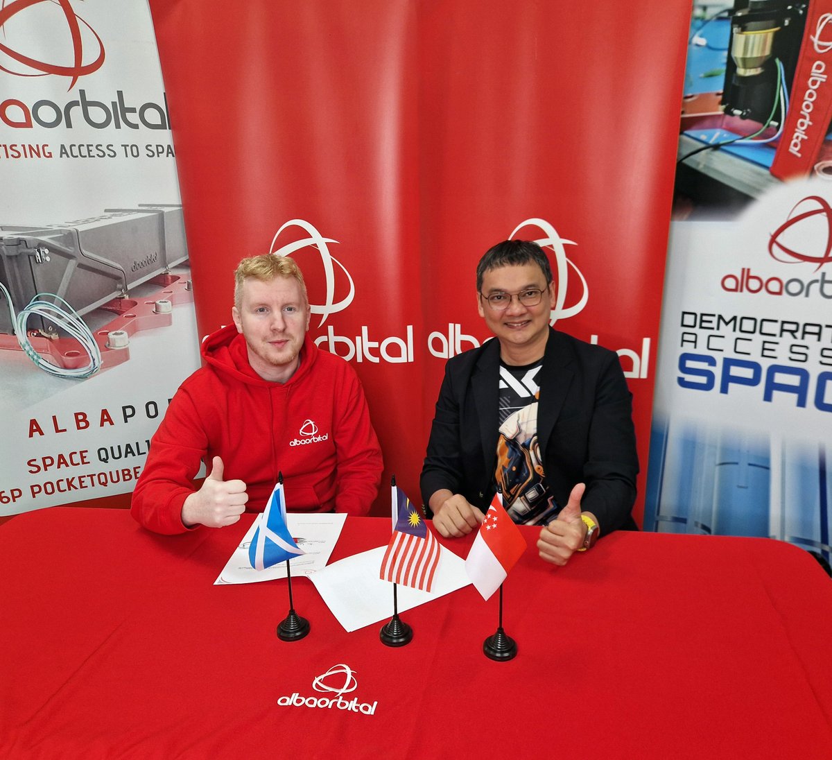 Alba Orbital (@albaorbital) on Twitter photo Excited to welcome our new customer, <a href="/ocullospace/">Franco Gan</a>, and their mission, Elephant Juice: a DNA-encoded message satellite, DECIMAL-SAT1
Find out more about the mission here : albaorbital.com/ocullo-space Excited to welcome our new customer, <a href="/ocullospace/">Franco Gan</a>, and their mission, Elephant Juice: a DNA-encoded message satellite, DECIMAL-SAT1
Find out more about the mission here : albaorbital.com/ocullo-space