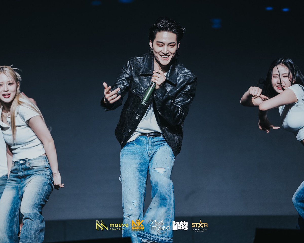 melomoodcompany's tweet photo. What a night, Jakarta!✨ THANK YOU to the one and only AHGASES INDONESIA for your warm love and support for Jay B.💚 It was truly C.R.A.S.H to see you all vibing and enjoying every moment with Jay B! You guys made the night even more magical!💫

To our beloved Jay B🐥💚, the way you perform every song shows how much you love what you do, and we’re proud to witness every minute of it! Your vocals, love, energetic dance moves, and charming personality made the night unforgettable!✨

Melomood Company would like to sincerely thank everyone who supported and trusted us in making the 2025 JAY B CONCERT [TAPE: RE LOAD] in Jakarta that much more memorable!💚

Until next time!

@jaybnow_hr @mauvecompany 

#제이비 #JAYB #2025JAYBTOUR #TAPERELOADinJAKARTA
#MAUVE #NUMBERK #Melomood #DoubleMass #StarHunterEntertainment