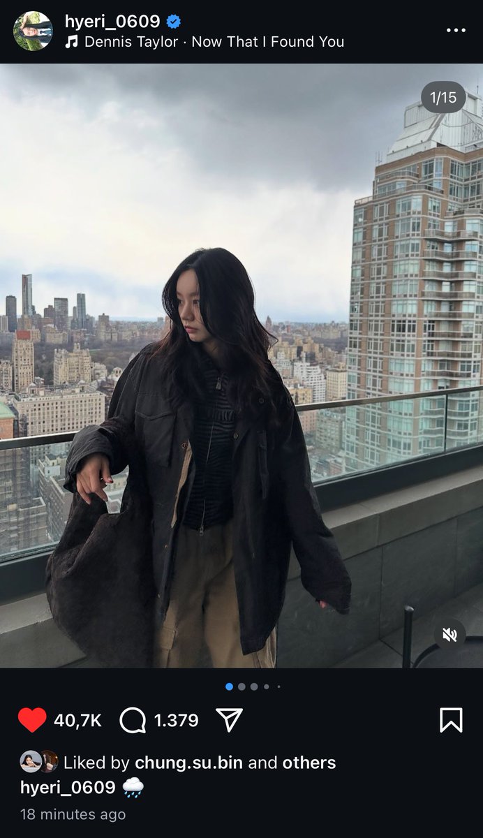 homocent's tweet photo. not hyeri and hyewon posted at the same time and there she is chung subin being in front liking them all. they are her women fr https://t.co/G8EGku59M4