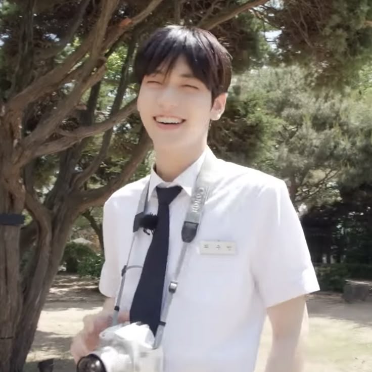drewspotlessmin's tweet photo. magnets

a #soogyu filo au

a typical love story of two hs sweethearts who broke up because of their studies. the twist? no one knows that they have been together. soobin and beomgyu still both loved each other but sometimes the push and pull seems to be not that enough. https://t.co/qUOPdKC9cF