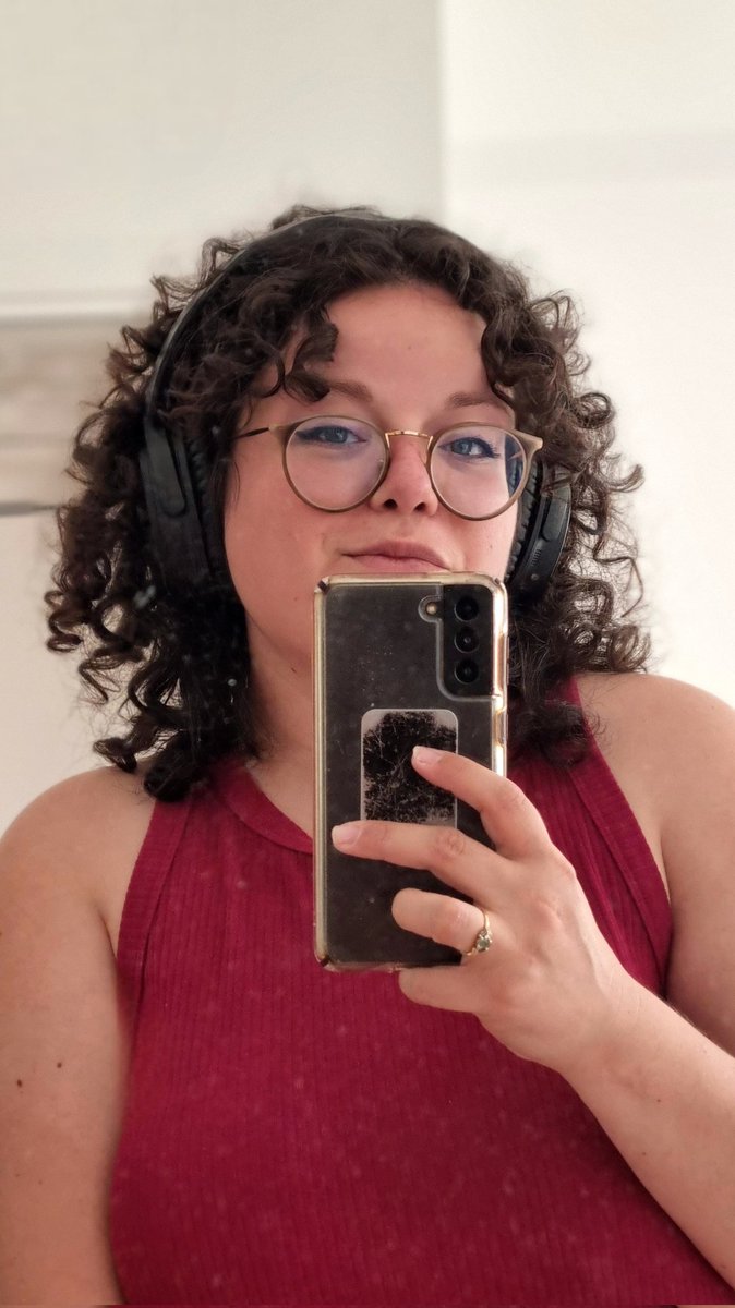 יהלי tweet media