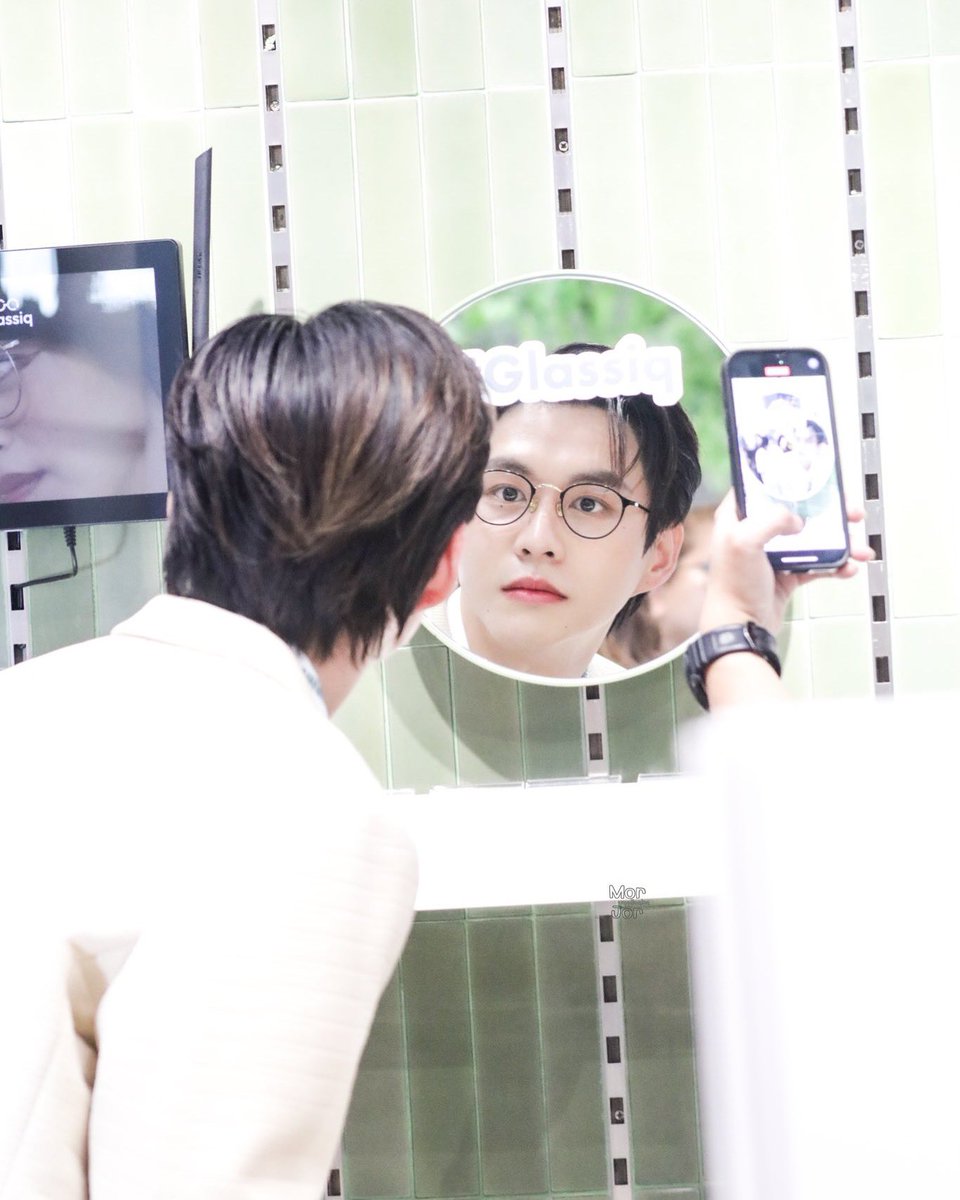 BBVERs_WORLD's tweet photo. 🌻 IG BBVERPJ POST UPDATE 🌻
🗓️: 09.04.25

I truly appreciate the opportunity to become a part of Glassia family. 🤍

#GlassiqxBever
#glassia #beyondordinary
#bbverpj @bbverpj https://t.co/Yfcva9wzSB