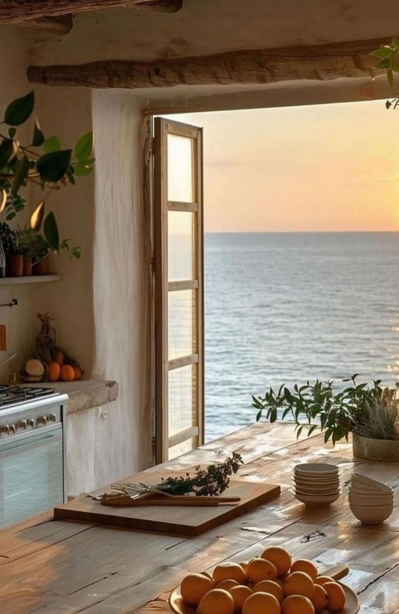 EvaLovesDesign's tweet photo. The sea https://t.co/asczEHT4ij