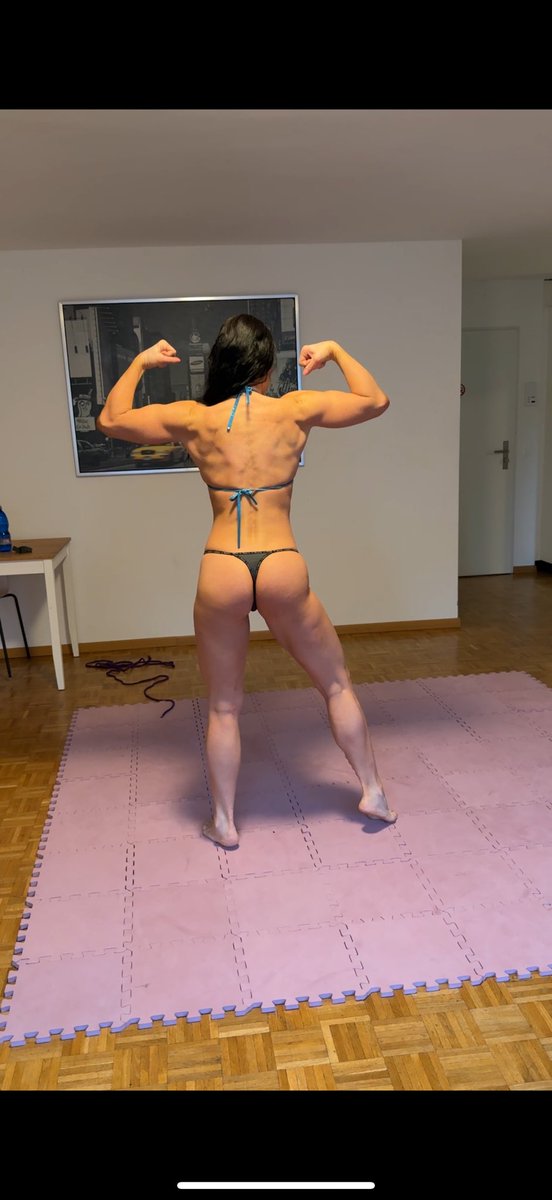 larathewarrior's tweet photo. Prep for Amsterdam was solid — as always. Form’s more than solid too… what do you think? Let’s go!! 💪💪🌪️

#StrongWoman #MartialArtsgirls #girlFighter #Wrestler #Amazon #SessionGirls #WarriorMindset #FightMode #WarriorQueen #FightLikeAGirl #StrongAndFierce #wb270wrestlers https://t.co/vmYk8wIOID