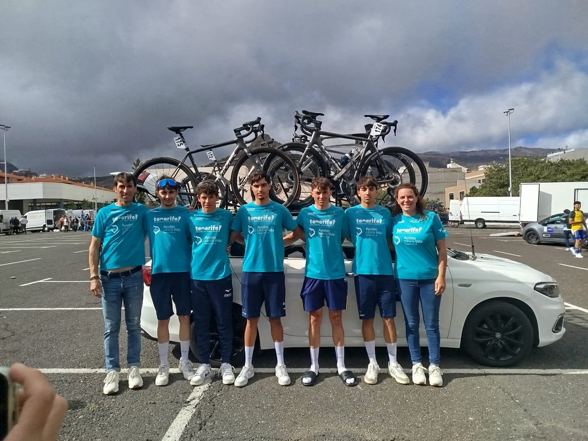 Así vivimos la I Vuelta Ciclista a Tenerife Junior 2025, una experiencia única que reúne a jóvenes promesas del ciclismo, pasión por el deporte y el incomparable escenario de nuestra tierra. 
¡Esto es solo el comienzo! 💪✨

#VueltaJuniorTenerife2025 #clubciclistaviclass