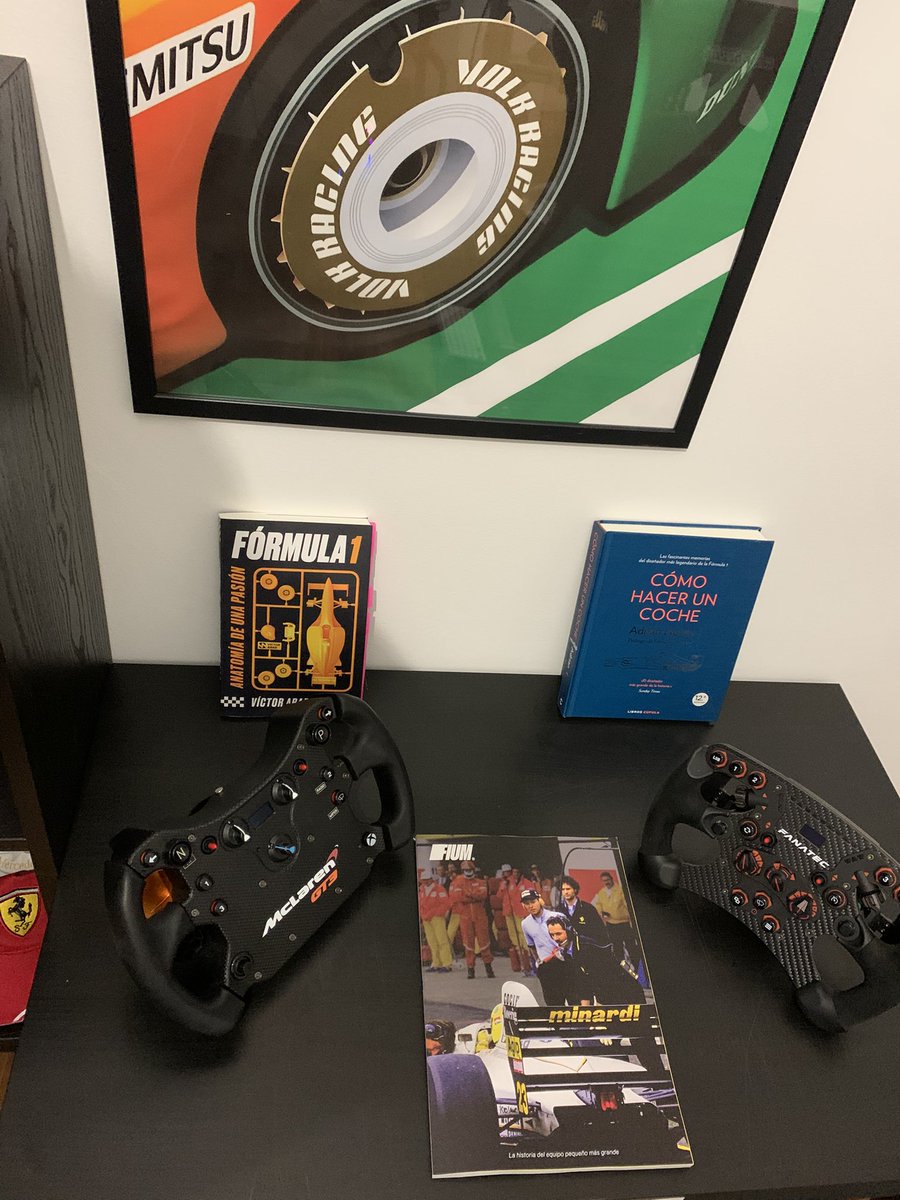 Ya tengo en mi poder la <a href="/revistafium/">Fium</a> del gran <a href="/victorabadf1/">Víctor Abad</a> deseando hincarle el diente 👏👏