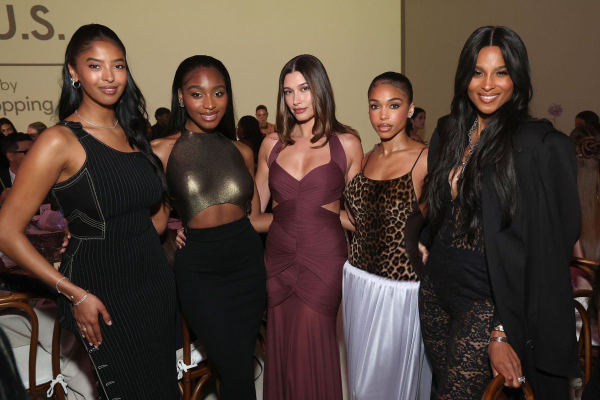 normanibrasiI's tweet photo. Normani com Natalia Bryant, Hailey Bieber, Lori Harvey e sua best Ciara. 📸  #FTUS https://t.co/mjpUAk7ykS