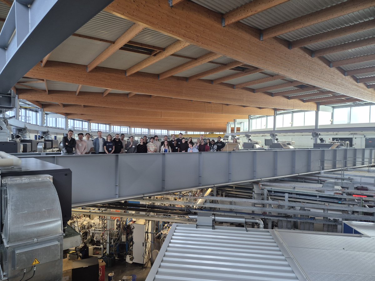 synchroSOLEIL's tweet photo. ✨ Retour sur l'École européenne #HERCULES2025
📅 Du 31 mars au 4 avril, nous avons eu le plaisir d’accueillir 24 jeunes chercheurs et chercheuses pour une semaine de formation intensive.
👏 Un grand merci à tous les intervenants et équipes de SOLEIL et bravo aux participants ! https://t.co/AP8qfQtvhu
