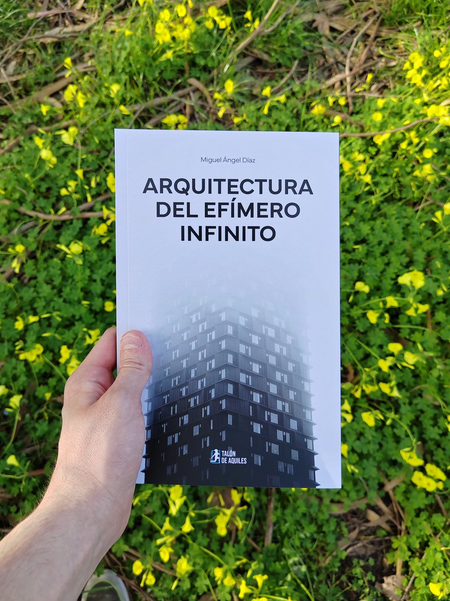 📗 ¡Mi primer poemario, "Arquitectura del efímero infinito", ya está aquí! 🙏♥️

💭 Un viaje lírico por la vida de un personaje anónimo, del que solo conocemos sus versos.

📩 ¡Si queréis el vuestro, habladme por MD!

Mil gracias a todxs los que hacéis este sueño posible 🫂