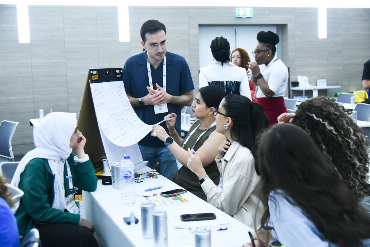 Day 3 of #IDF2025 is a wrap! 🌍 From the iCaReMe Registry’s real-world data to scaling healthcare training in LMICs and accelerating progress through PHC &amp; UHC integration—the day's programme brought powerful insights to help shape the future of diabetes. Thank you for joining