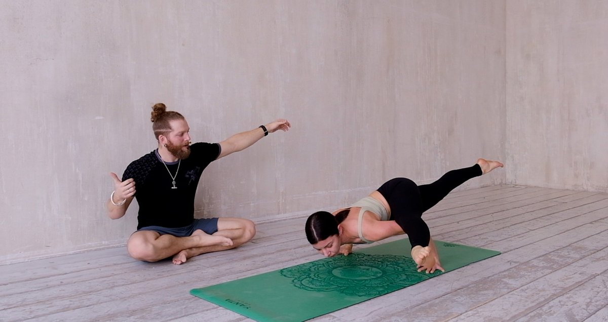StellaG_67's tweet photo. Yoga practice: your daily retreat from stress. #YogaRetreat #DailyEscape https://t.co/FreYN84Yvw