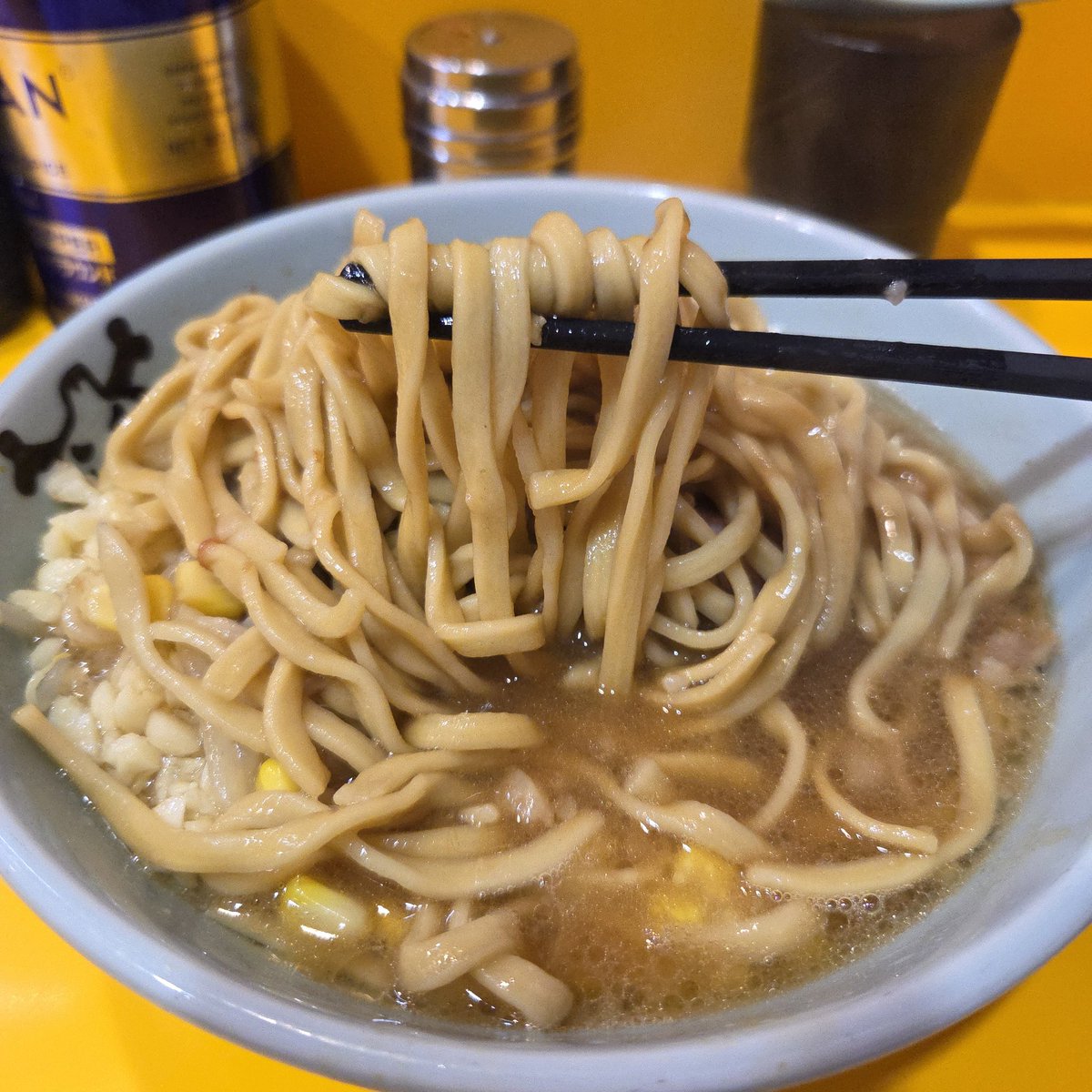 ラーメン二郎 野猿街道店2
プチ二郎　ニンニク　アブラ

13時分15着
昨日より二郎食べたい欲求わあがっており急遽訪問！もはや禁断症状！

今日はプチにしましたが大満足！このアブラ！うますぎ！！

またきまーす！

#二郎
#ラーメン
#野猿街道
#ラーメン二郎