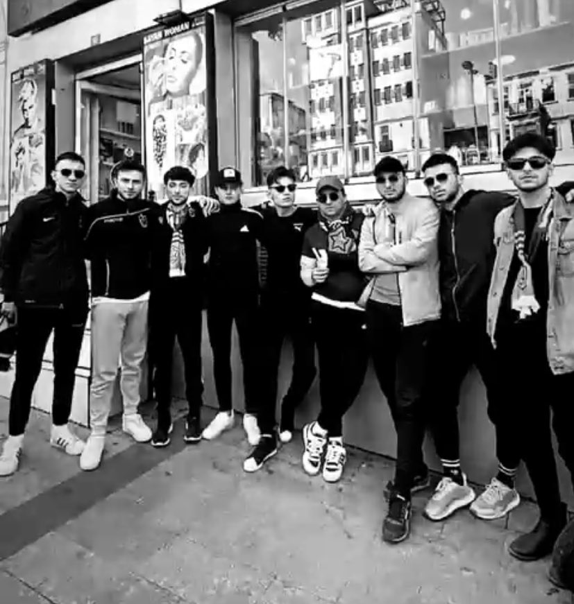 gram fark etmedi,etmez. <a href="/tg_samsun/">Trabzonlu Gençler Samsun</a>