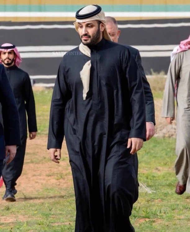 عزيز tweet media